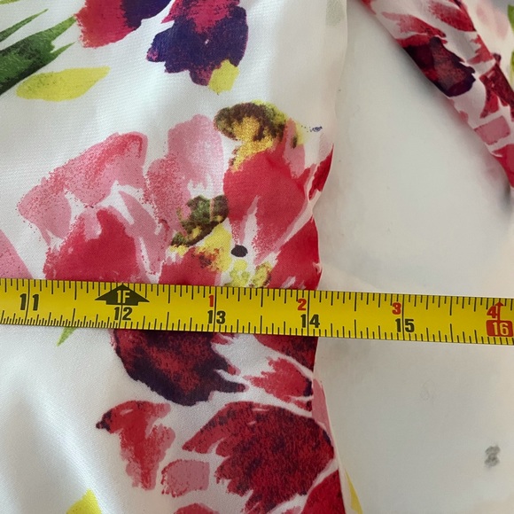 Chiffon white floral fit and flare dress - Picture 5 of 7